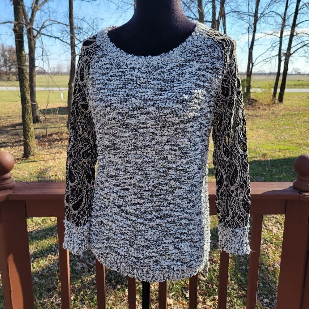 Anthropologie Escio Women's Black Ivory Long Lace Sleeve Wide Neck Sweater Sz S